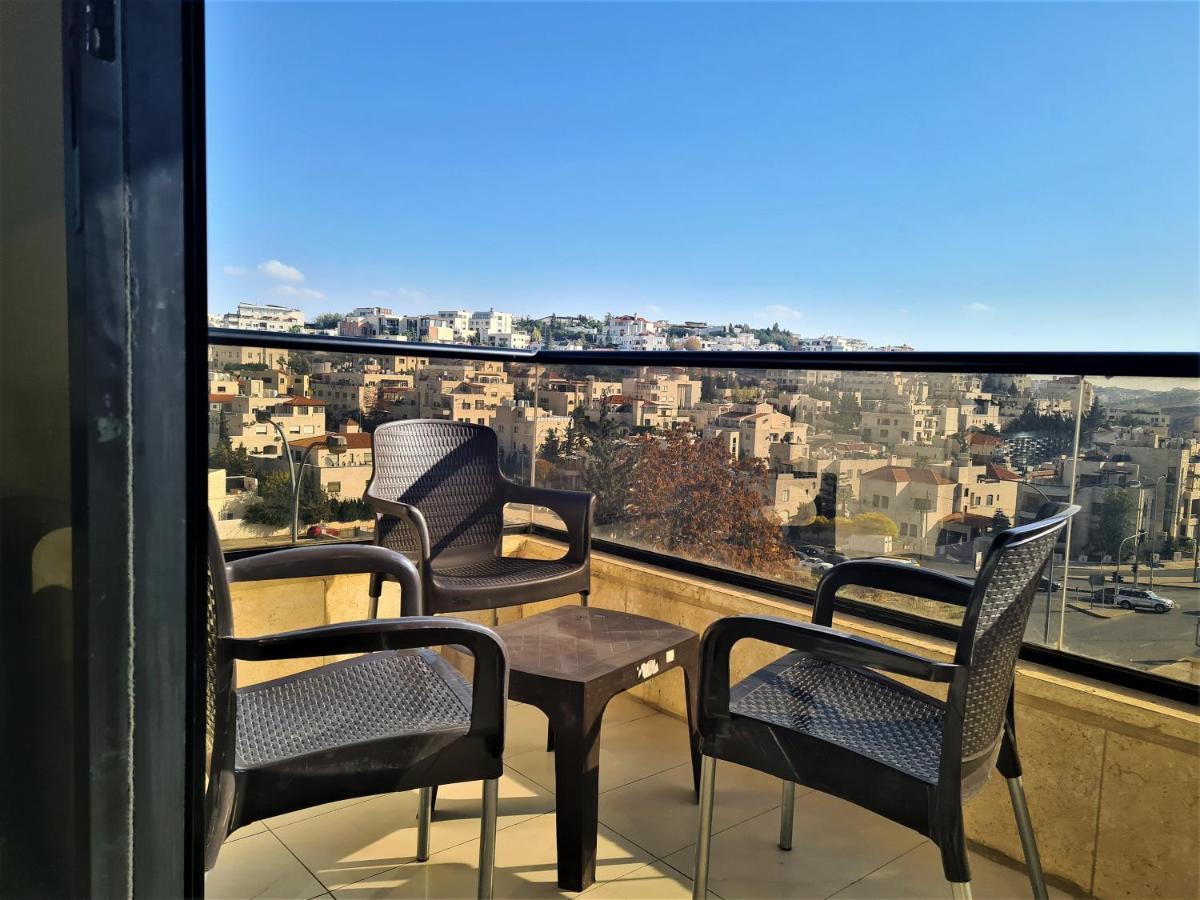 Dair Ghbar Gate Apartments Amman Esterno foto
