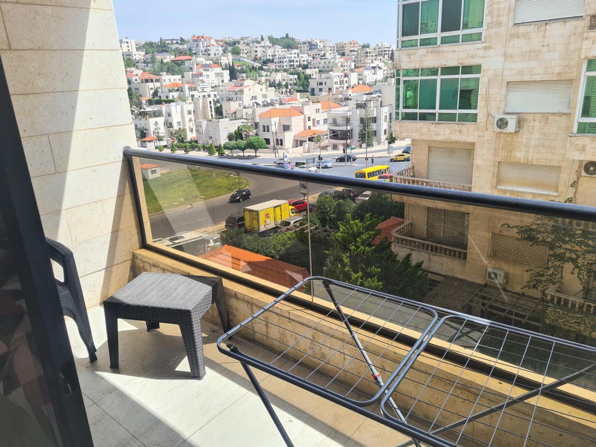 Dair Ghbar Gate Apartments Amman Esterno foto