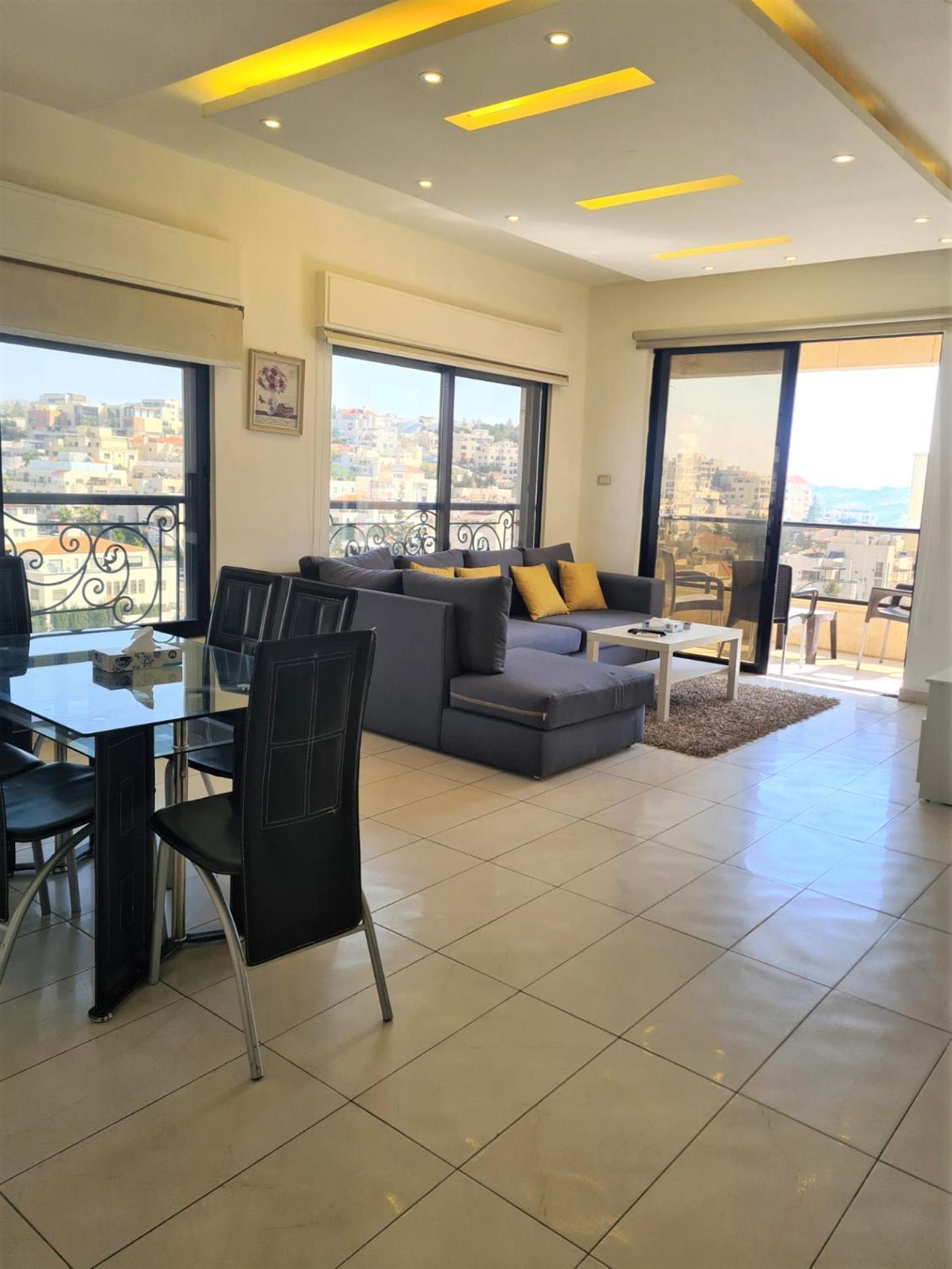 Dair Ghbar Gate Apartments Amman Esterno foto
