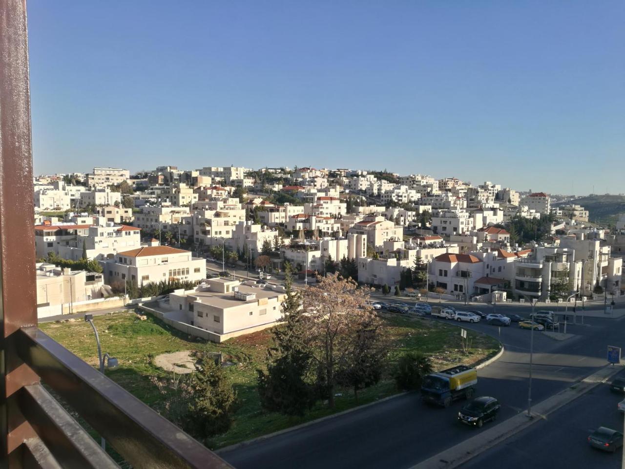 Dair Ghbar Gate Apartments Amman Esterno foto